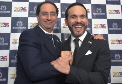 CNE entrega credenciales a Abelardo de la Espriella y José Manuel Restrepo como nuevos mandatarios de Colombia